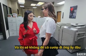 Bố ơi lồn con nóng bỏng vì tinh trùng rồi